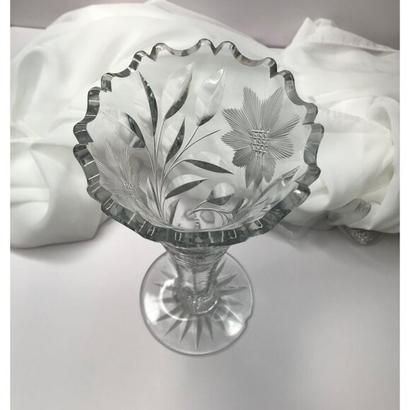 Vintage Cut/Etched Crystal Trumpet Vase w/Flowers 10" tall w/Scalloped Rim - Picture 5 of 5